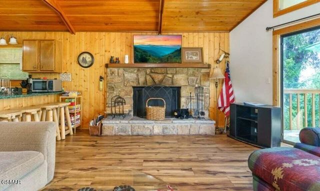 2033 Luzerne Drive, Gatlinburg, TN 37738