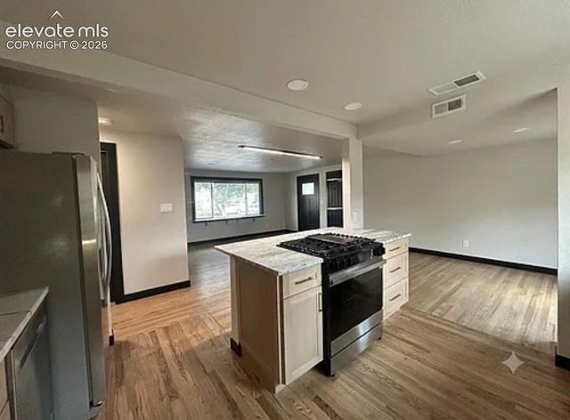 2028 Oriole Avenue, Colorado Springs, CO 80909