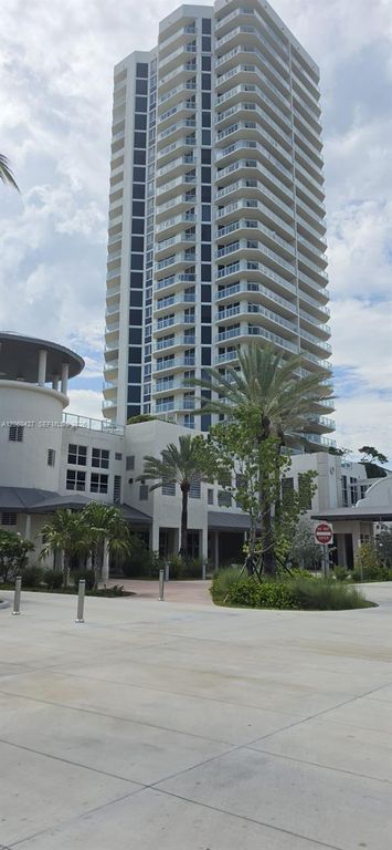 7330 Ocean Ter 22-B, Miami Beach, FL 33141