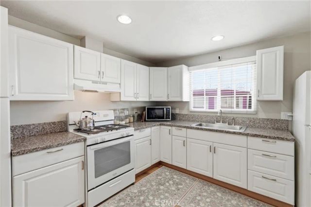 16511 Garfield Avenue B65, Paramount, CA 90723