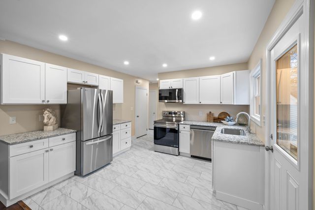 528 Hopeville Road, Griswold, CT 06351