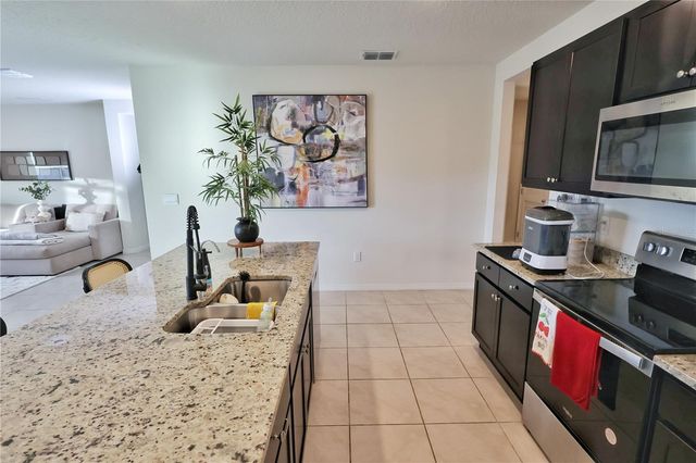 1724 BUCKEYE ROAD, Davenport, FL 33837