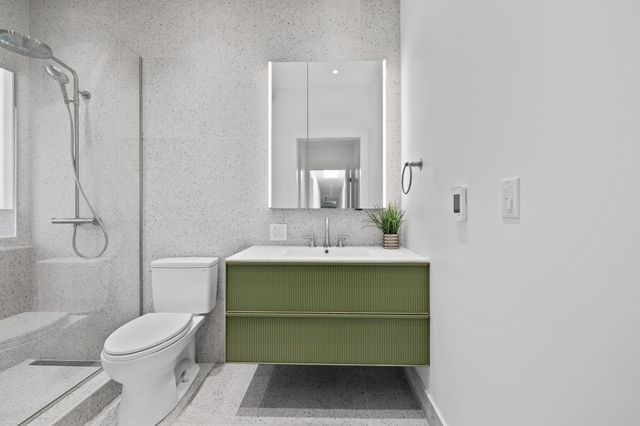 25 Hemlock Road, Hanover, NH 03755