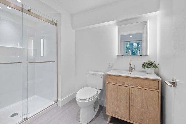 25 Hemlock Road, Hanover, NH 03755