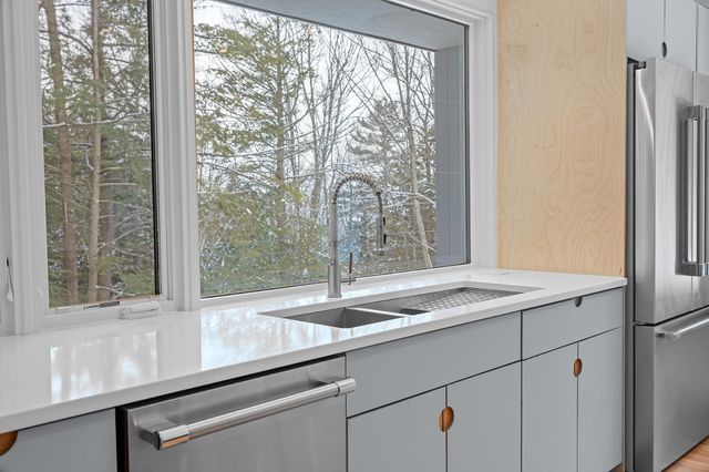 25 Hemlock Road, Hanover, NH 03755