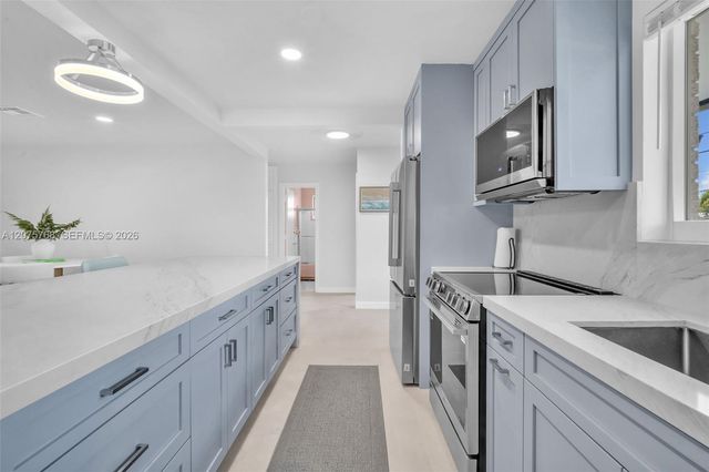 4448 SW 37th Avenue, Dania Beach, FL 33312