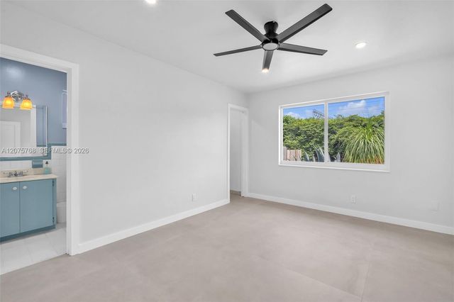 4448 SW 37th Avenue, Dania Beach, FL 33312