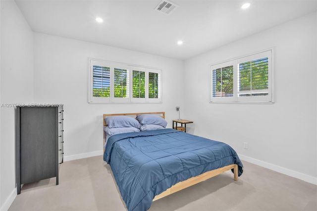 4448 SW 37th Avenue, Dania Beach, FL 33312