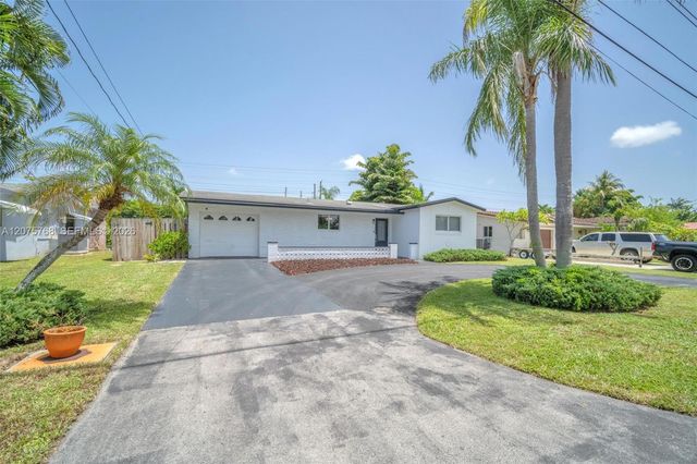 4448 SW 37th Avenue, Dania Beach, FL 33312