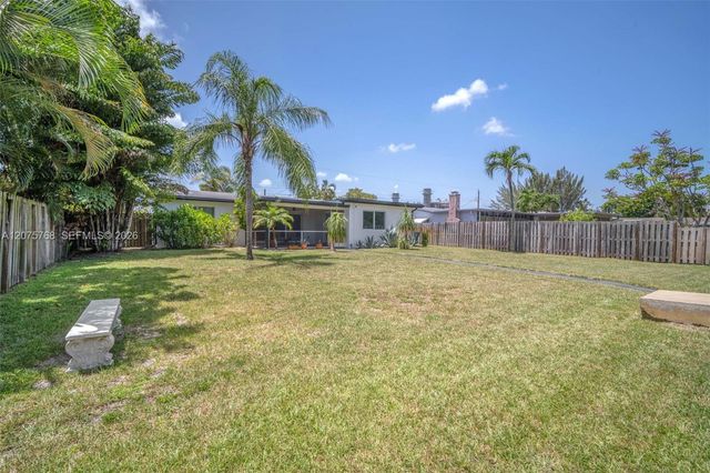 4448 SW 37th Avenue, Dania Beach, FL 33312