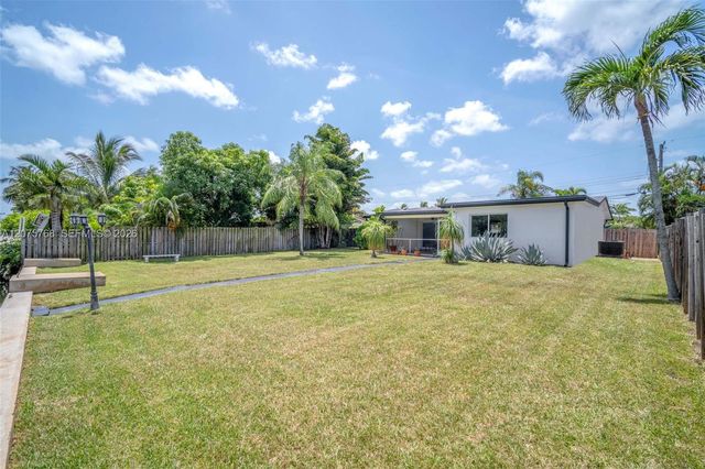 4448 SW 37th Avenue, Dania Beach, FL 33312