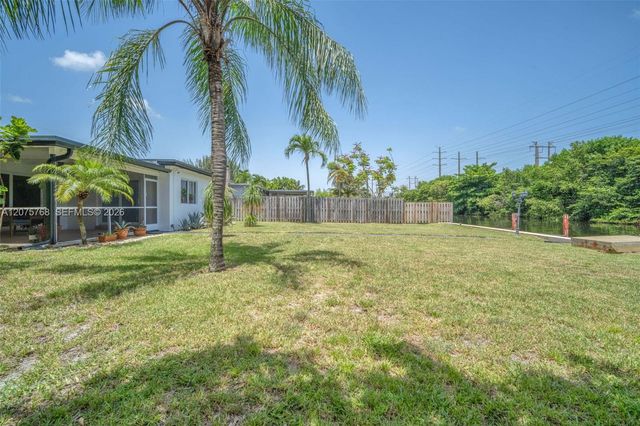 4448 SW 37th Avenue, Dania Beach, FL 33312