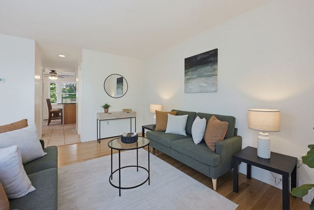 294 Paris Street 294, Boston, MA 02128