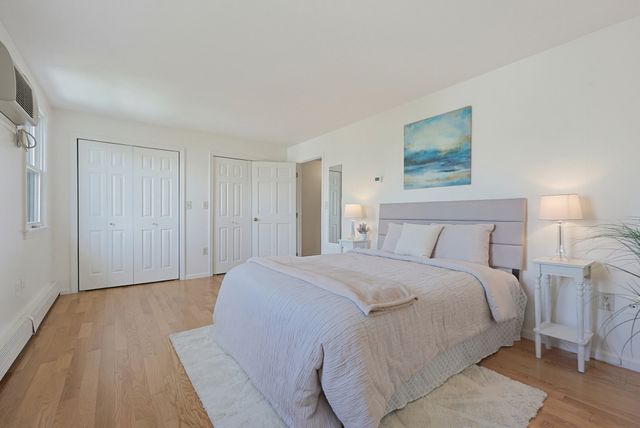 294 Paris Street 294, Boston, MA 02128