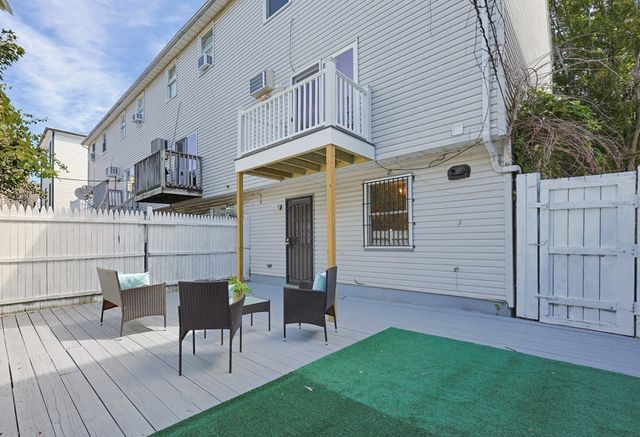 294 Paris Street 294, Boston, MA 02128