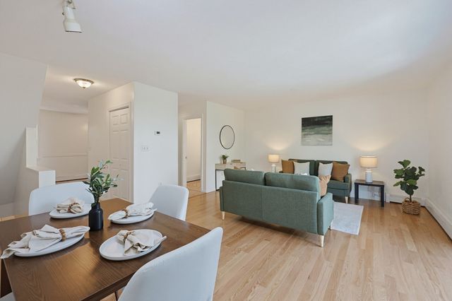 294 Paris Street 294, Boston, MA 02128