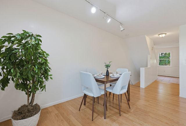 294 Paris Street 294, Boston, MA 02128