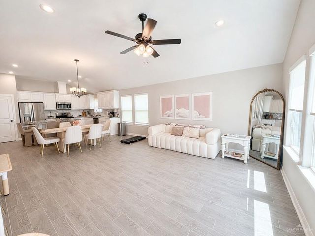 8304 N 35th Street, Mcallen, TX 78504