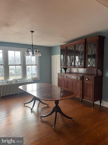 12 WIRT ST NW, Leesburg, VA 20176