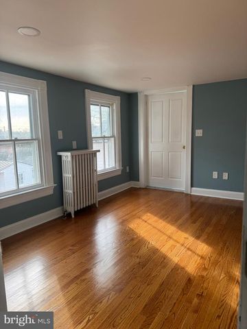 12 WIRT ST NW, Leesburg, VA 20176