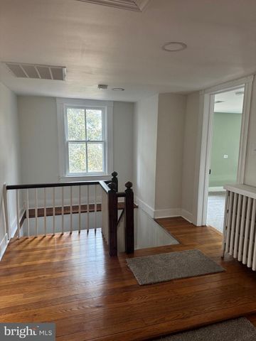 12 WIRT ST NW, Leesburg, VA 20176