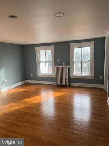 12 WIRT ST NW, Leesburg, VA 20176
