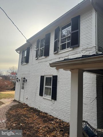 12 WIRT ST NW, Leesburg, VA 20176