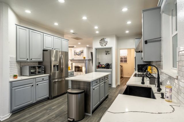 2406 Manchester Drive, Carrollton, TX 75006