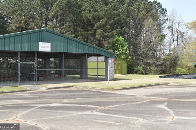 1098 Village Creek, Jonesboro, GA 30238