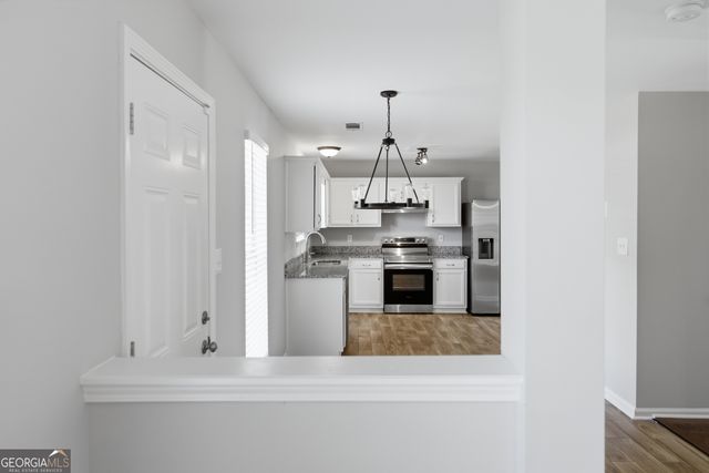 1098 Village Creek, Jonesboro, GA 30238