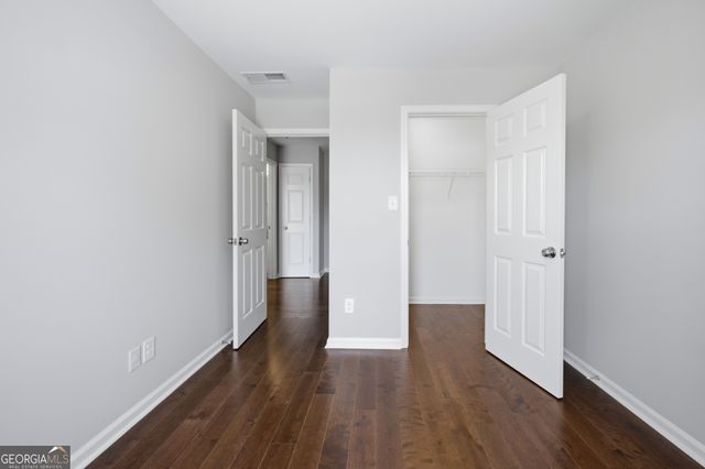 1098 Village Creek, Jonesboro, GA 30238