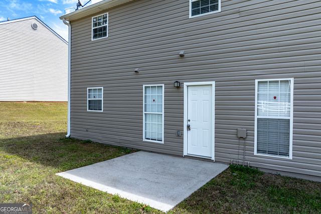1098 Village Creek, Jonesboro, GA 30238