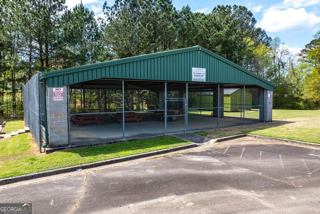 1098 Village Creek, Jonesboro, GA 30238