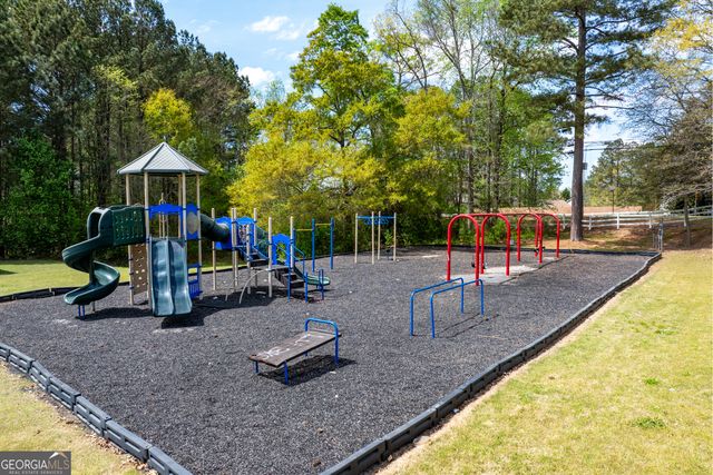 1098 Village Creek, Jonesboro, GA 30238