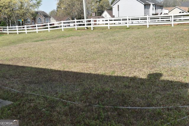 1098 Village Creek, Jonesboro, GA 30238