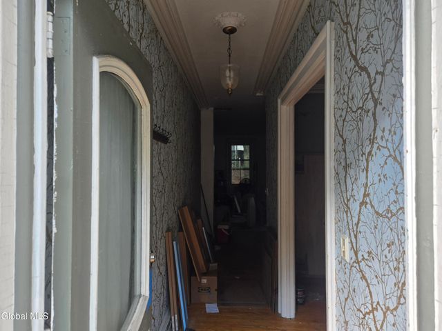 165 Chestnut Street, Albany, NY 12210