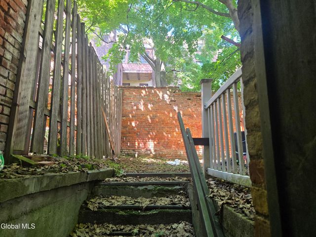 165 Chestnut Street, Albany, NY 12210