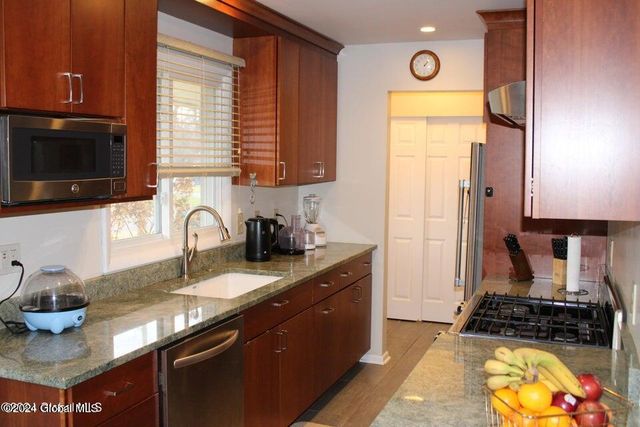 535 Dawson Road, Bethlehem, NY 12054