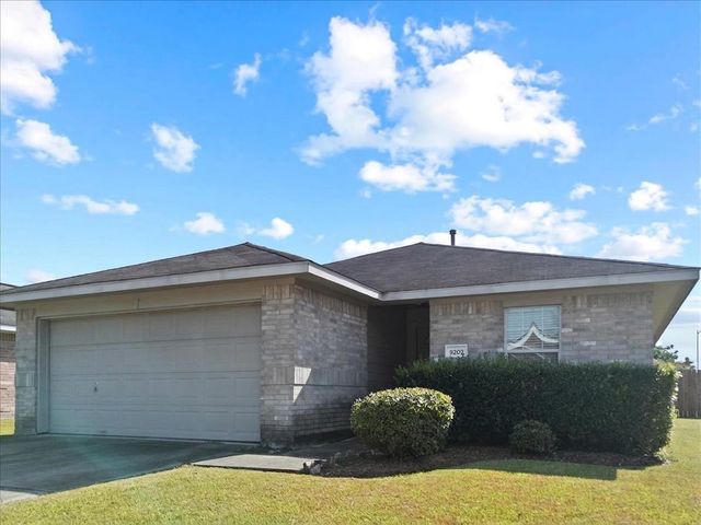 8202 Greenleaf Street, Baytown, TX 77523