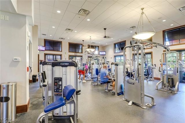 10645 Avila CIR, Fort Myers, FL 33913