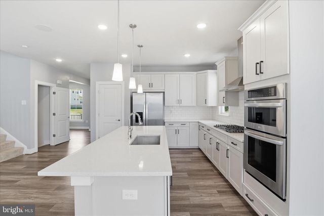 1843 MAGNOLIA FRUIT DR, Dumfries, VA 22026
