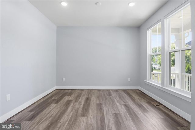 1843 MAGNOLIA FRUIT DR, Dumfries, VA 22026
