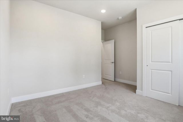 1843 MAGNOLIA FRUIT DR, Dumfries, VA 22026