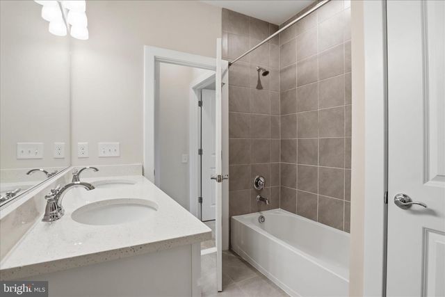1843 MAGNOLIA FRUIT DR, Dumfries, VA 22026