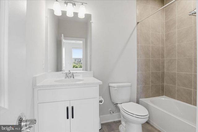 1843 MAGNOLIA FRUIT DR, Dumfries, VA 22026