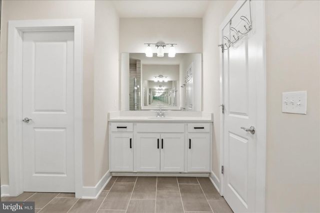 1843 MAGNOLIA FRUIT DR, Dumfries, VA 22026