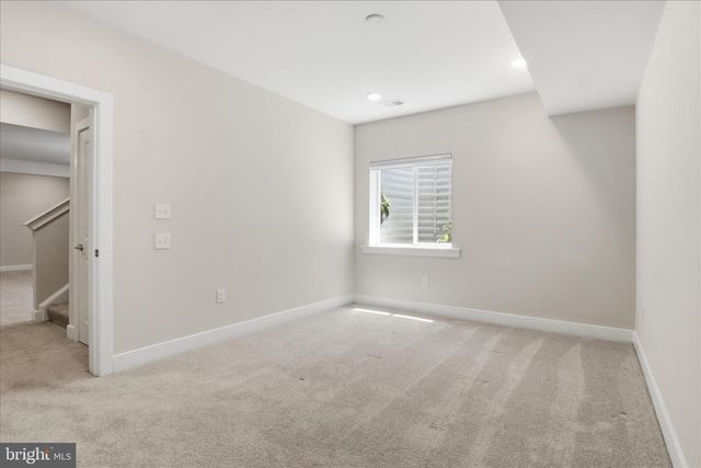 1843 MAGNOLIA FRUIT DR, Dumfries, VA 22026