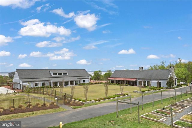 1843 MAGNOLIA FRUIT DR, Dumfries, VA 22026