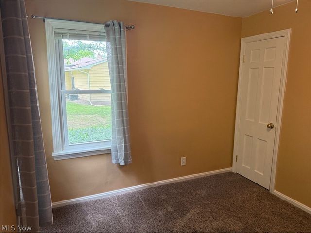 441 Douglas Boulevard, Richmond Heights, OH 44143