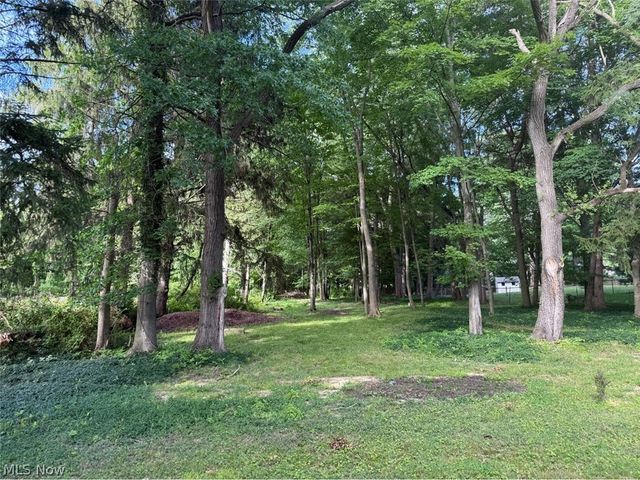 441 Douglas Boulevard, Richmond Heights, OH 44143